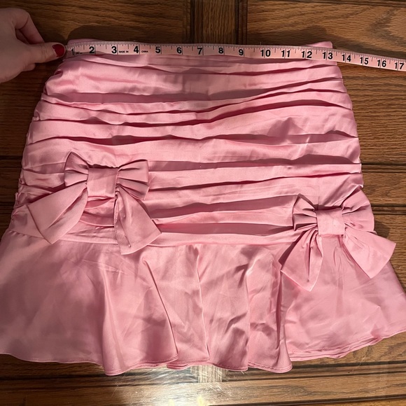 Pink Bow Skirt - Picture 4 of 5
